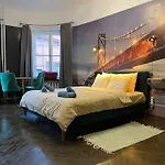 4 Bedroom Old Town - 3 Bathrooms Korter