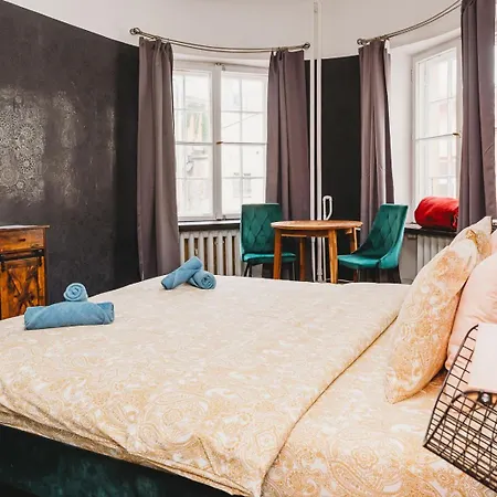 4 Bedroom Old Town - 3 Bathrooms Διαμέρισμα *