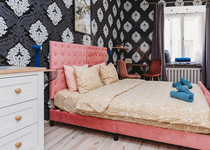 4 Bedroom Old Town - 3 Bathrooms * Tallinn