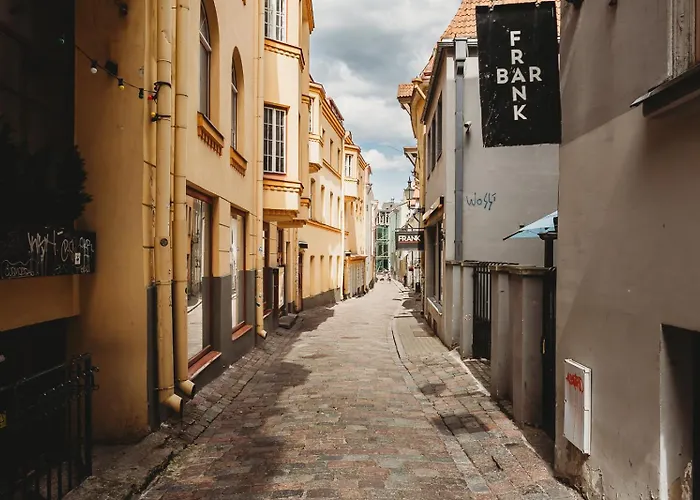 4 Bedroom Old Town - 3 Bathrooms Apartament *